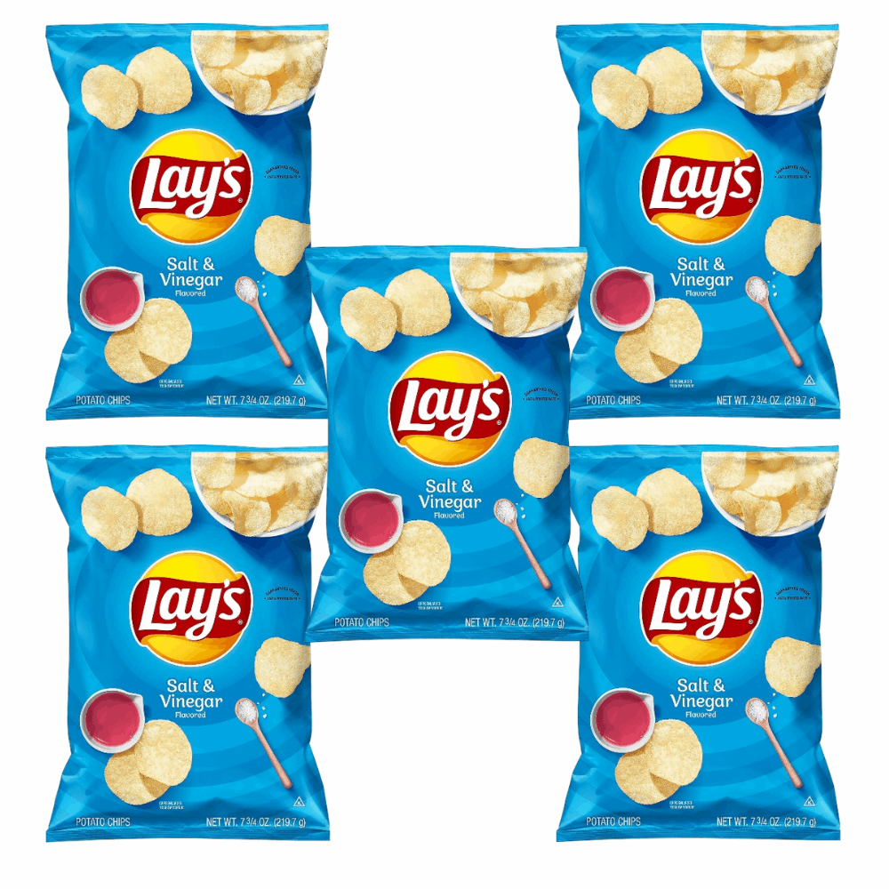 Lay's Salt & Vinegar Flavored Potato Chips | Classic Tangy Crunch | 7.75 oz (220g) Bag