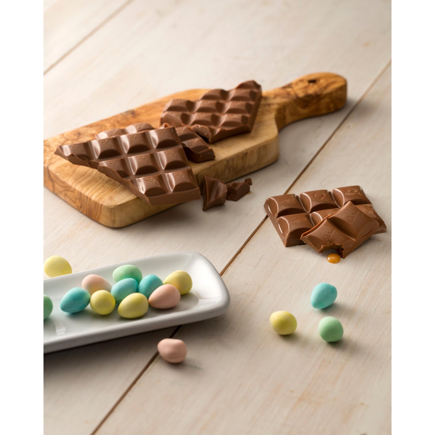 Cadbury Caramilk Chocolatey Candy Minis, 200 g